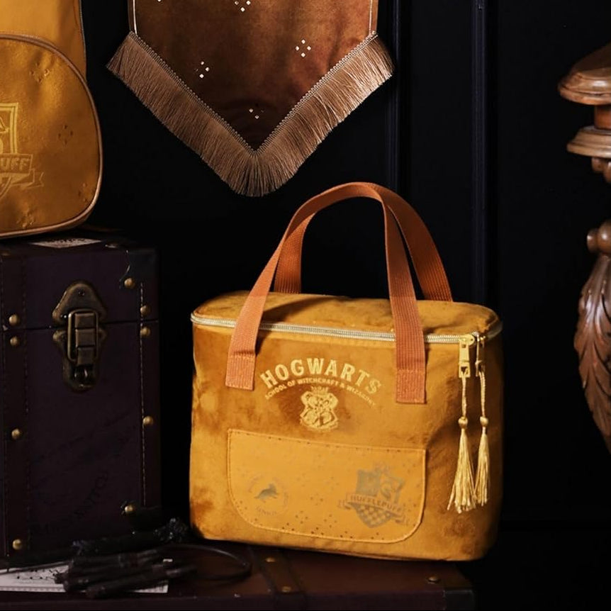 Harry Potter Hogwarts Alumni Lunchtasche Hufflepuff – Warner Bros. Lunch Bag