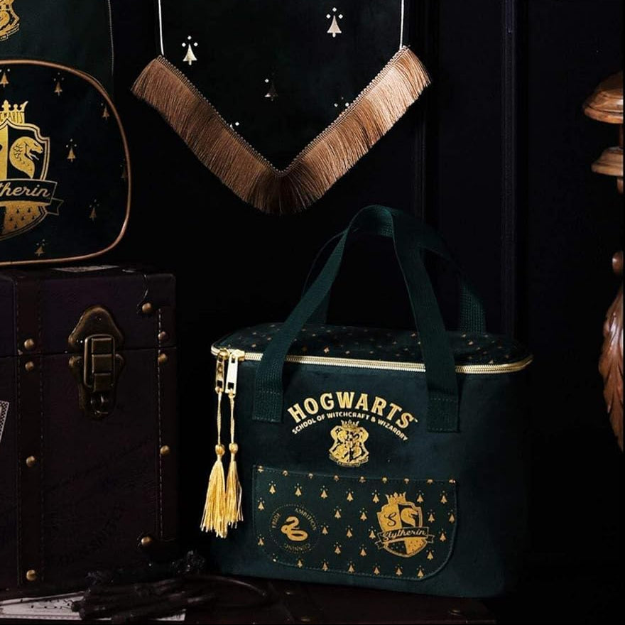 Harry Potter Hogwarts Alumni Lunchtasche Slytherin – Warner Bros. Lunch Bag