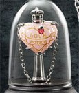 Harry Potter Anhänger mit Kette und Schmuckvitrine Love Potion
